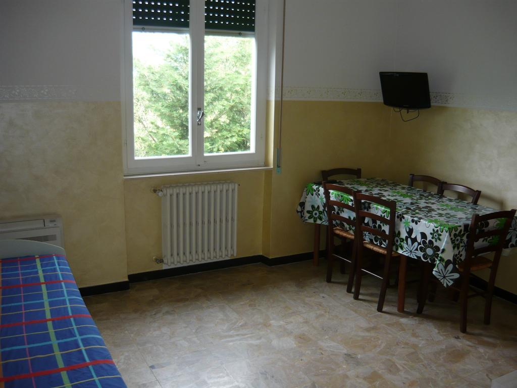 Agriturismo Le Collinette Villanova d'Albenga Quarto foto