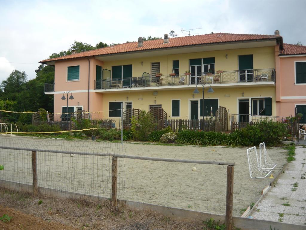 Agriturismo Le Collinette Villanova d'Albenga Quarto foto