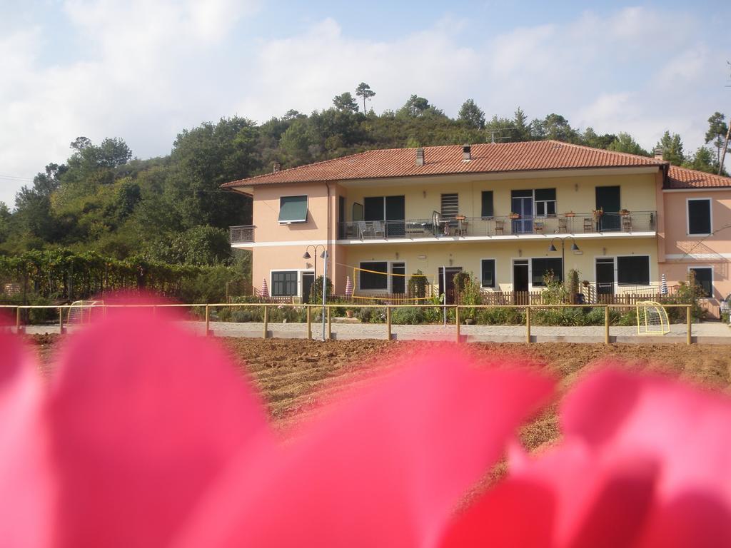 Agriturismo Le Collinette Villanova d'Albenga Exterior foto